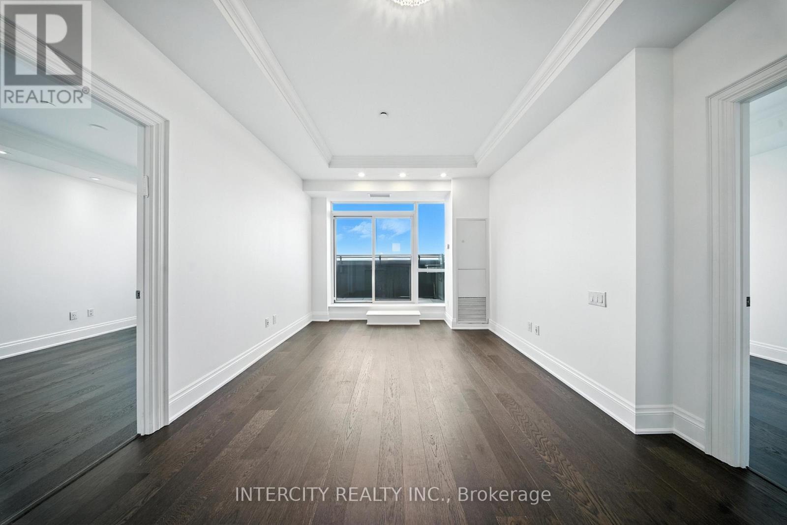 Photo 20 of Ph 15 7608 Yonge Street, Vaughan ON