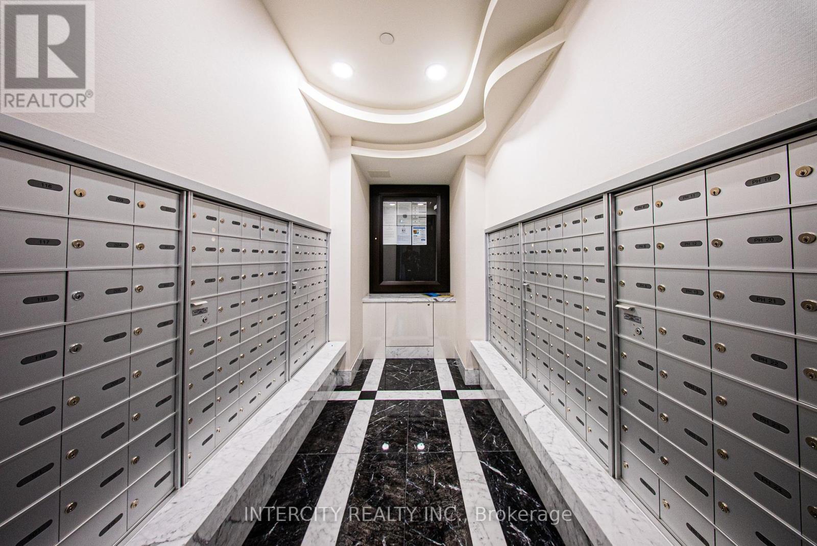 Photo 34 of Ph 15 7608 Yonge Street, Vaughan ON