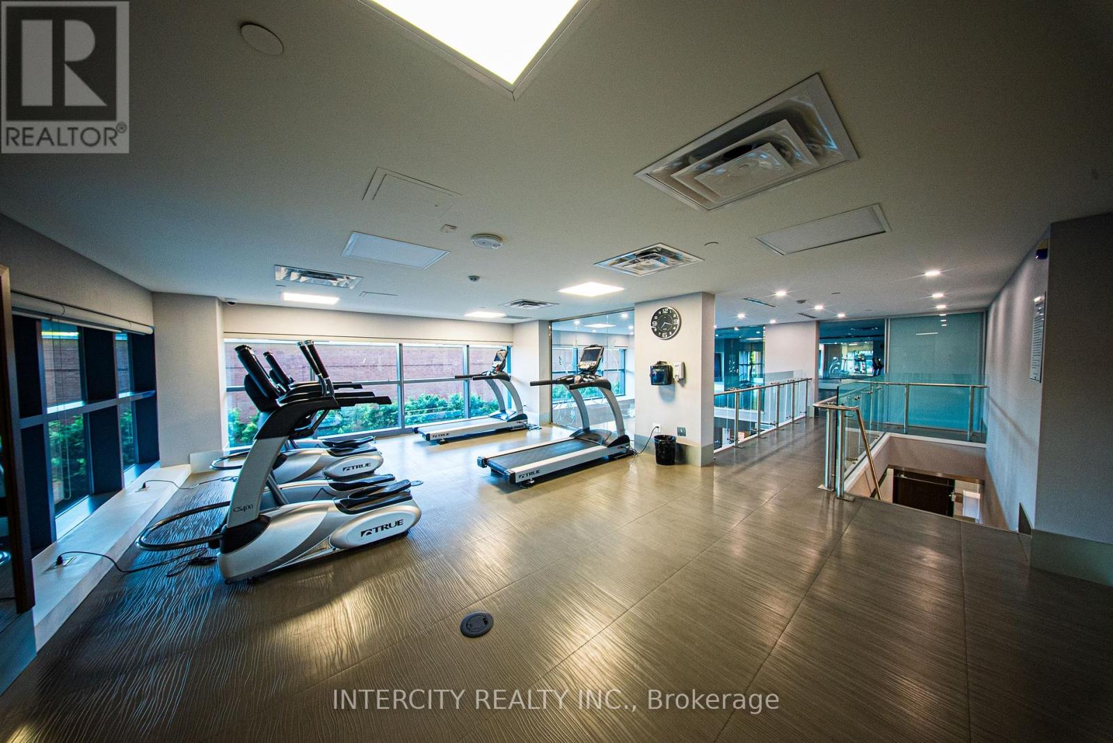 Photo 33 of Ph 15 7608 Yonge Street, Vaughan ON