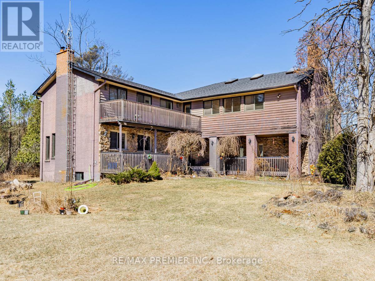 Photo 2 of 4282 Vivian Road, Whitchurchstouffville ON