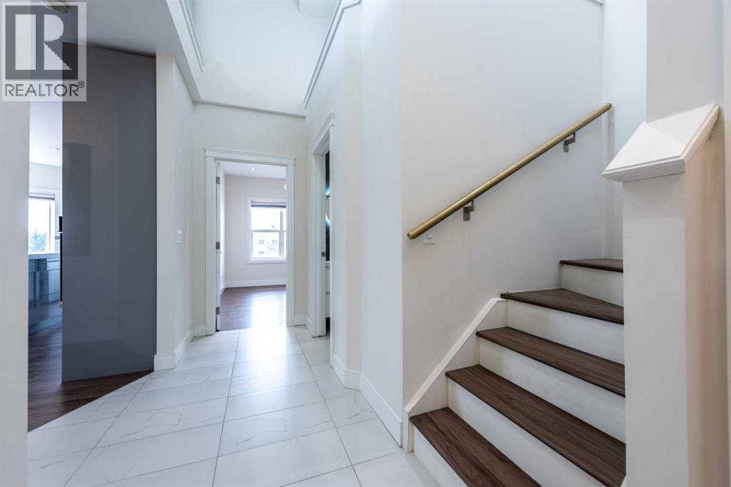 Single Family House Multi-level for Sale in #   Avenue NE Mayland Heights Calgary 