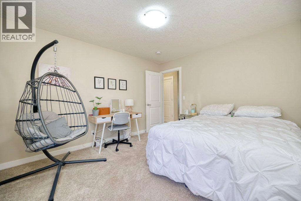 Photo 11 of 104 Nolanlake View Nw, Calgary AB