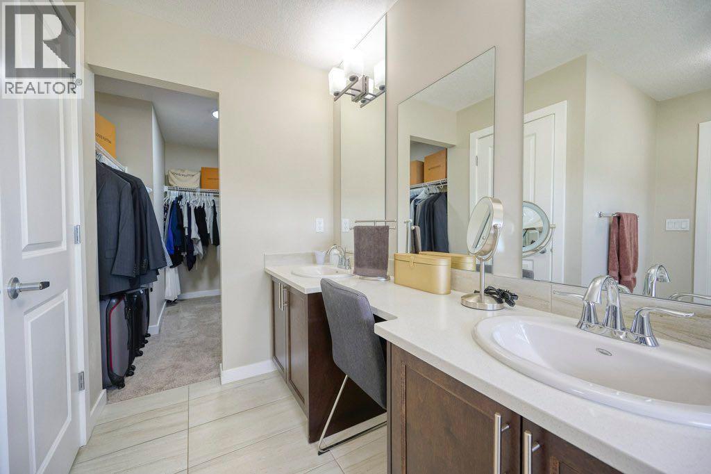 Photo 10 of 104 Nolanlake View Nw, Calgary AB