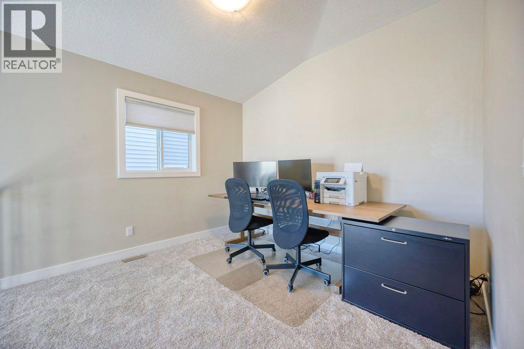 Photo 20 of 104 Nolanlake View Nw, Calgary AB