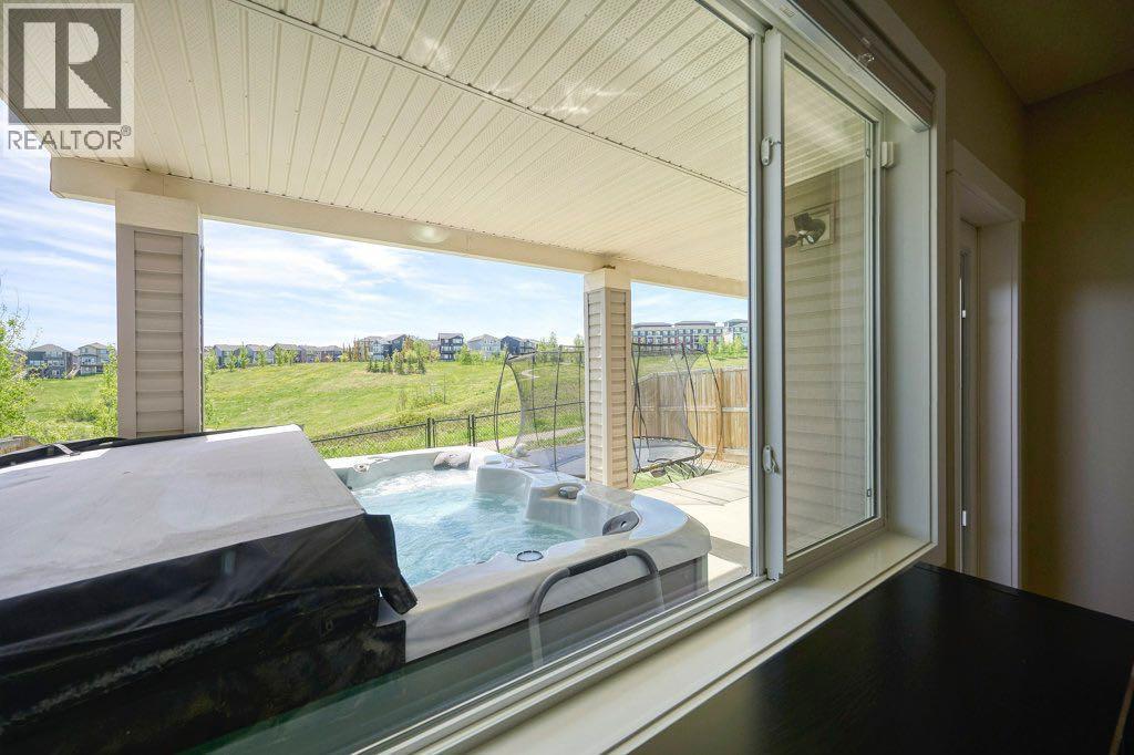 Photo 5 of 104 Nolanlake View Nw, Calgary AB