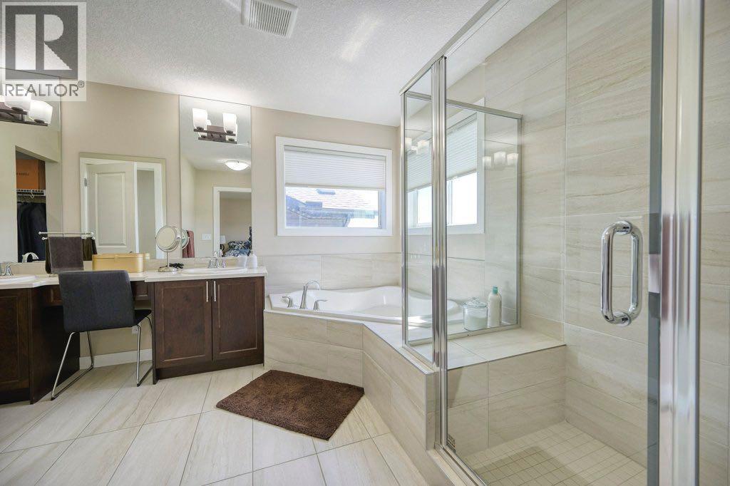 Photo 18 of 104 Nolanlake View Nw, Calgary AB