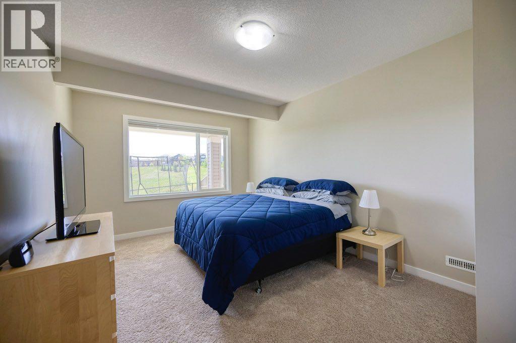 Photo 31 of 104 Nolanlake View Nw, Calgary AB