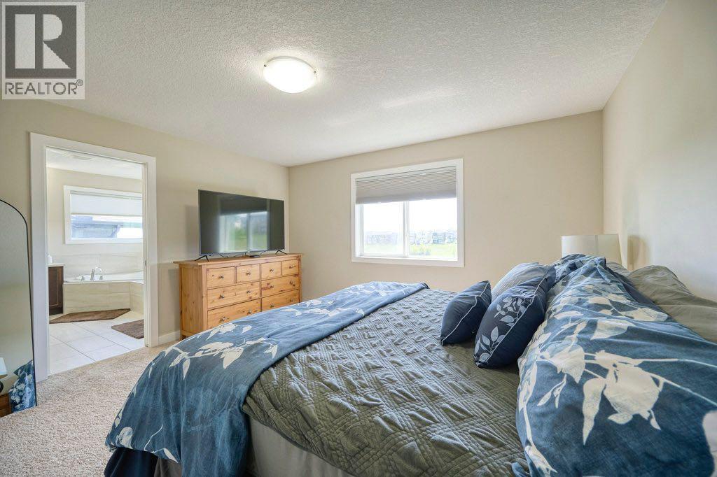 Photo 49 of 104 Nolanlake View Nw, Calgary AB