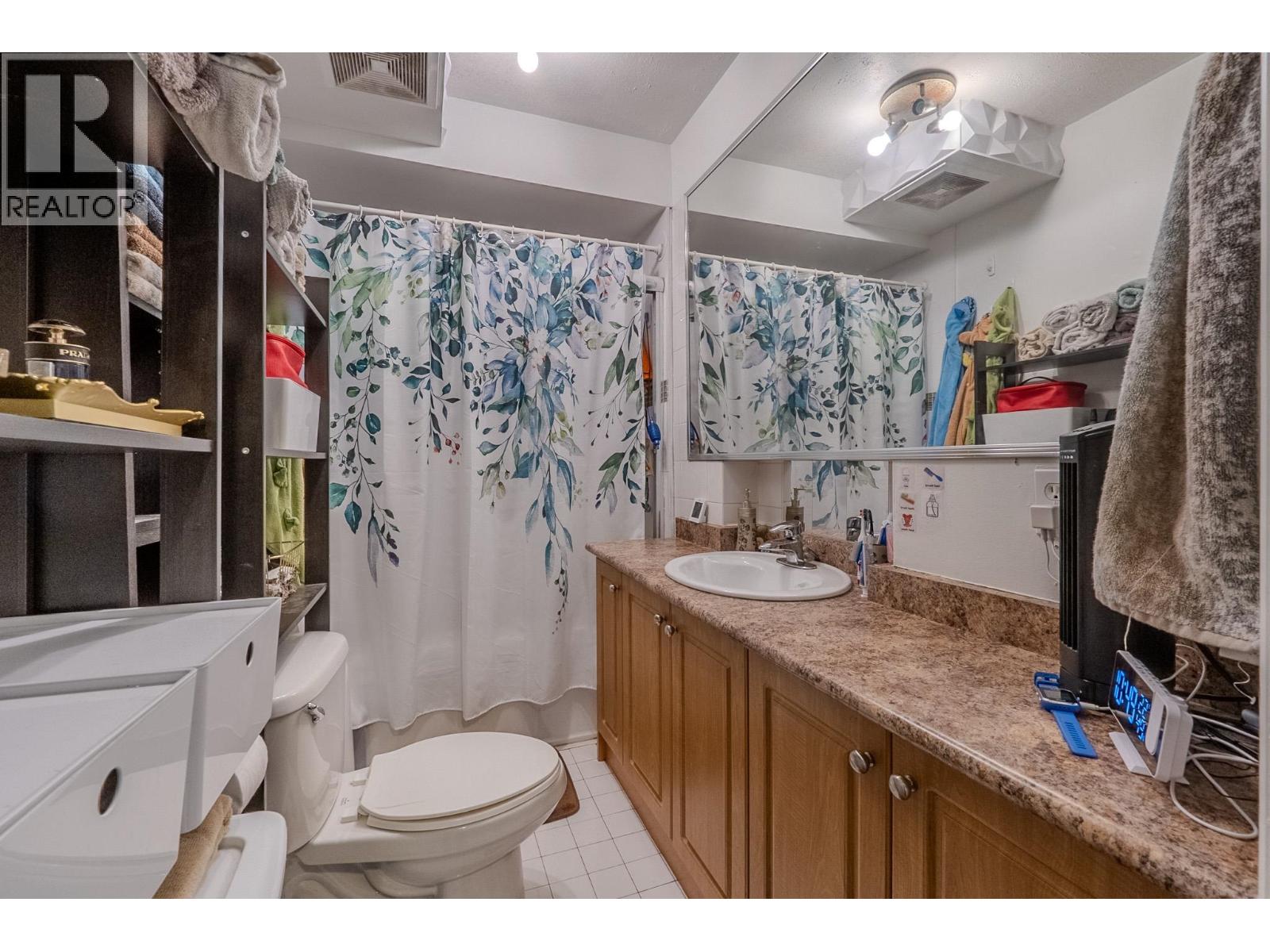 Photo 1 of 347 Pembina Street, New Westminster BC