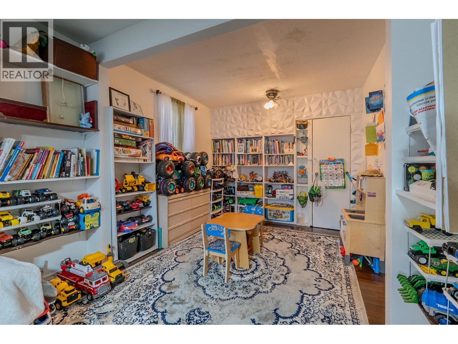 Photo 26 of 347 Pembina Street, New Westminster BC