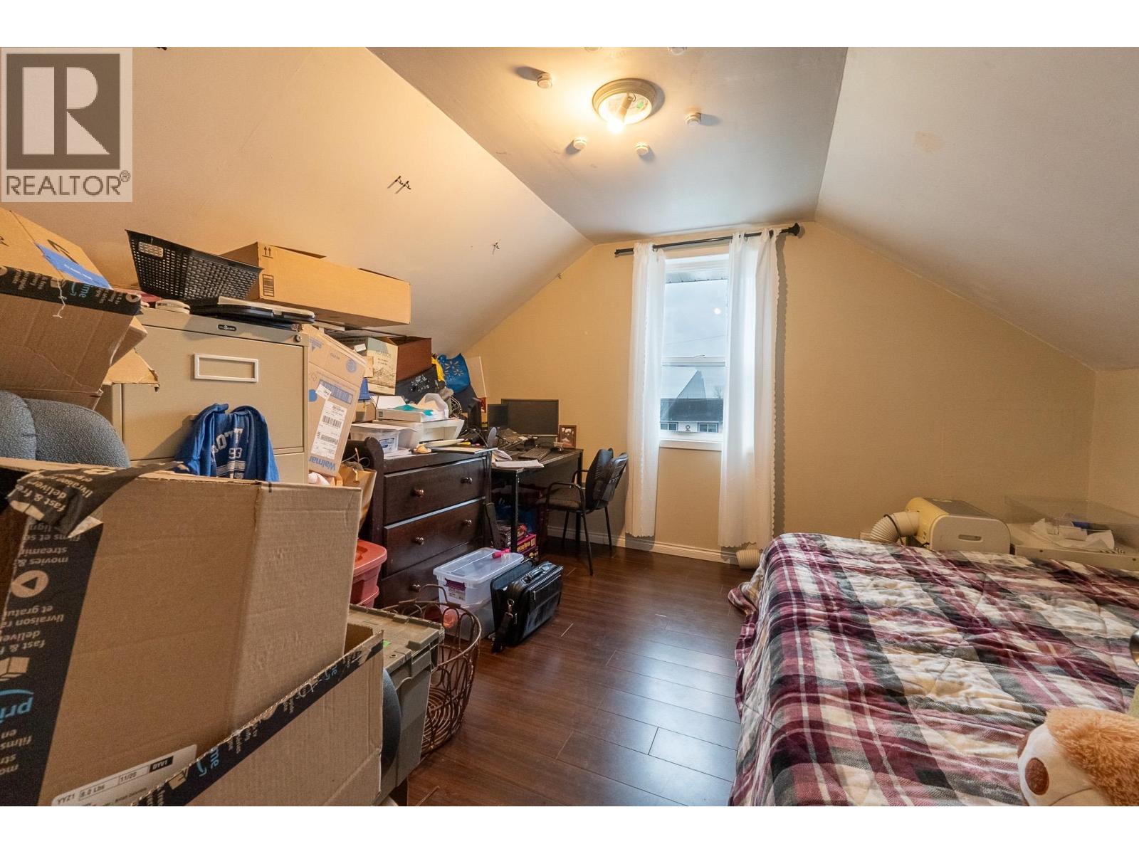 Photo 3 of 347 Pembina Street, New Westminster BC