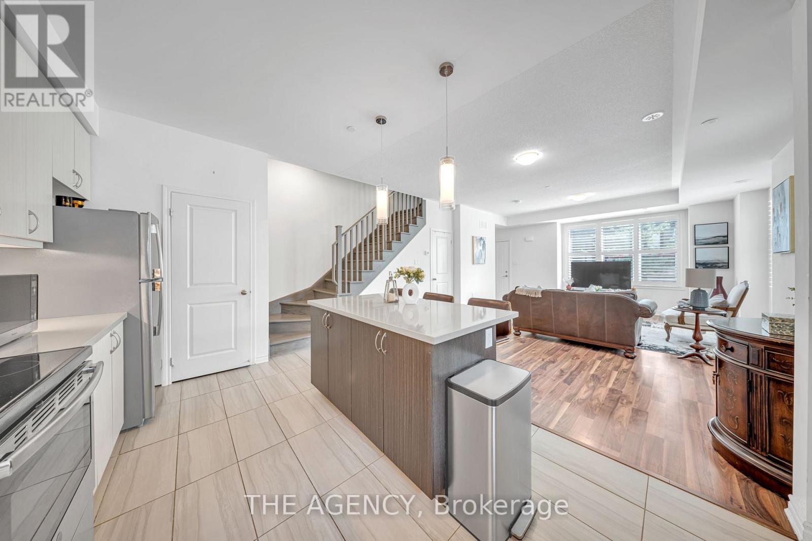 Photo 10 of 10 2212 Bromsgrove Road, Mississauga ON