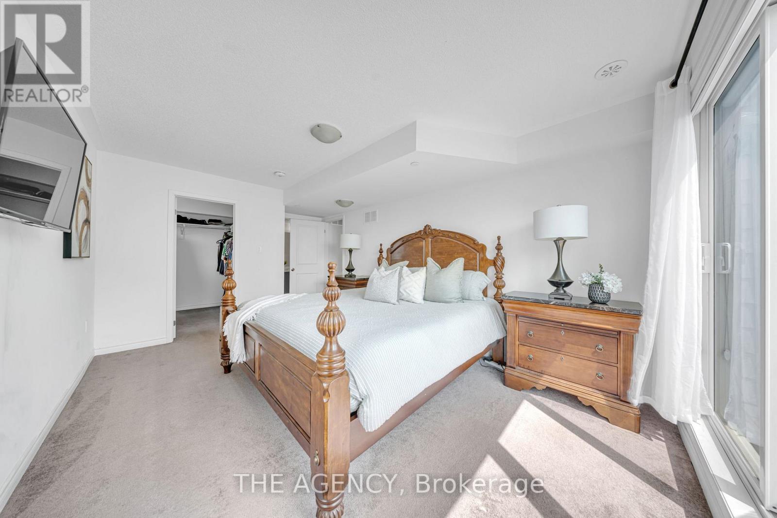 Photo 24 of 10 2212 Bromsgrove Road, Mississauga ON