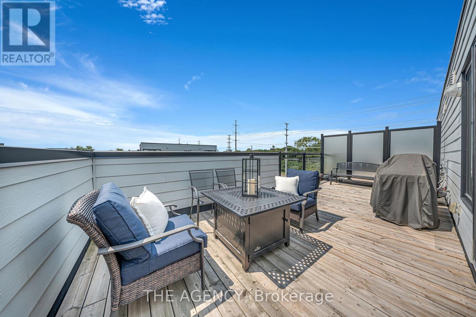 Photo 30 of 10 2212 Bromsgrove Road, Mississauga ON