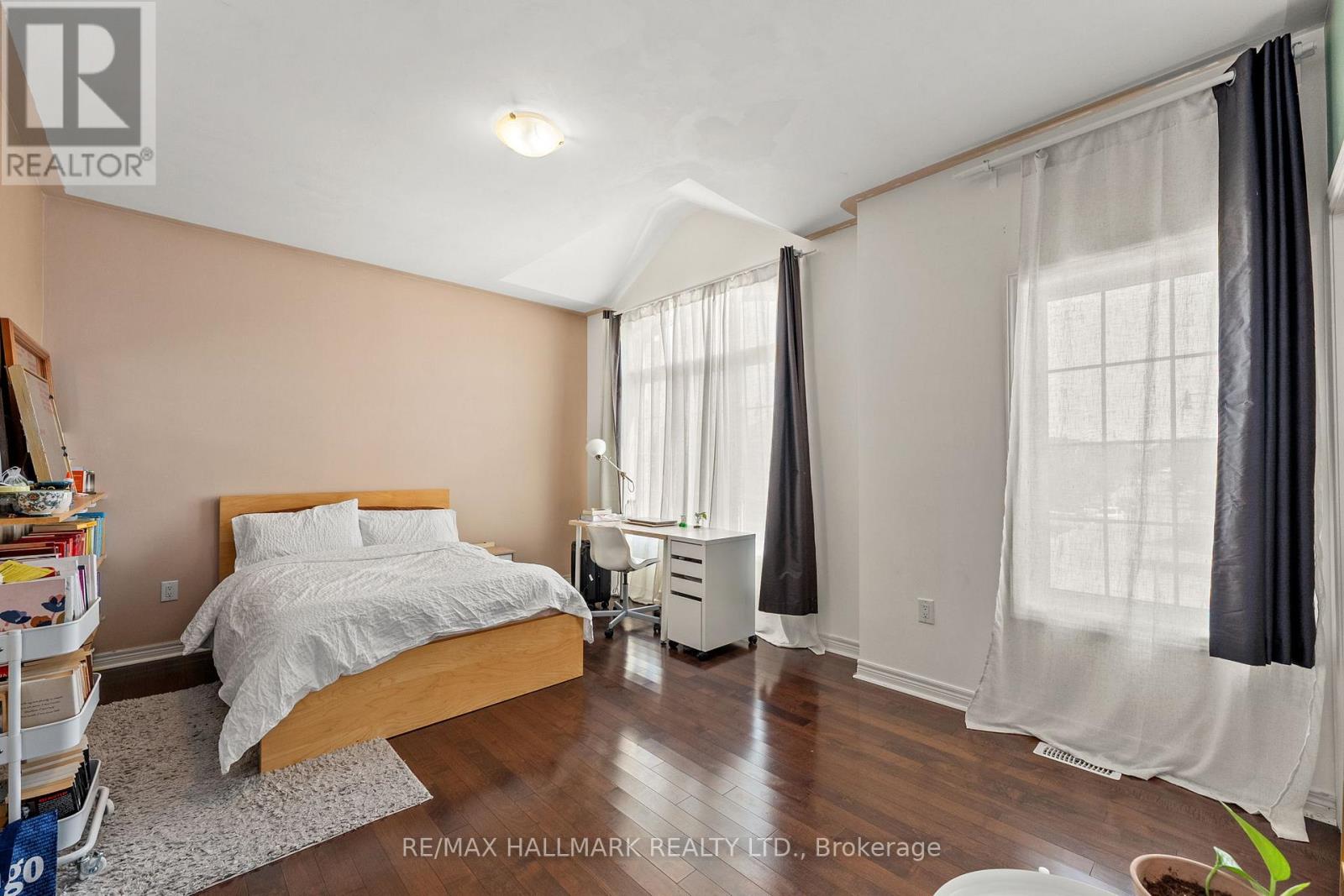 Photo 25 of 262 Elbern Markell Drive, Brampton ON