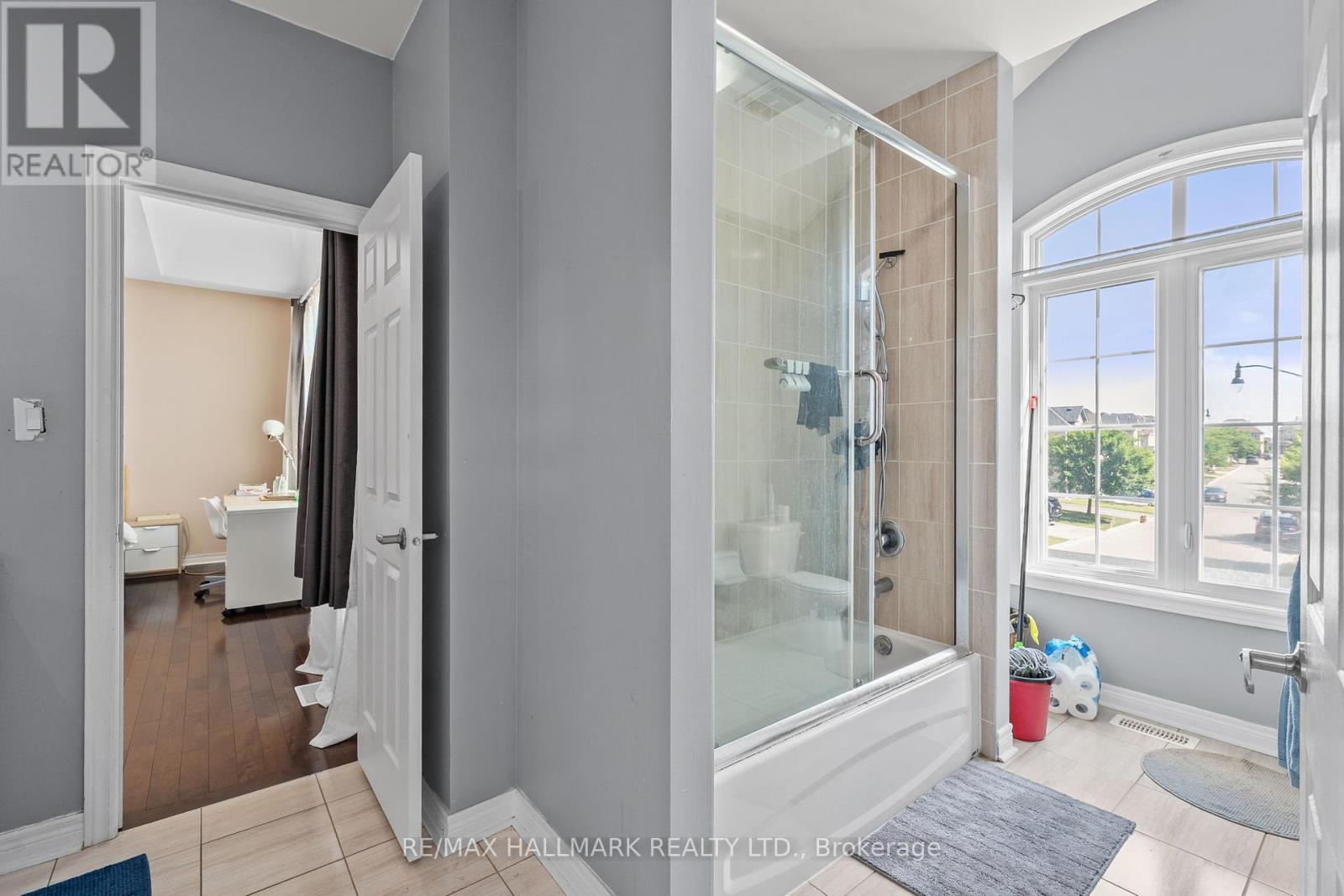 Photo 30 of 262 Elbern Markell Drive, Brampton ON