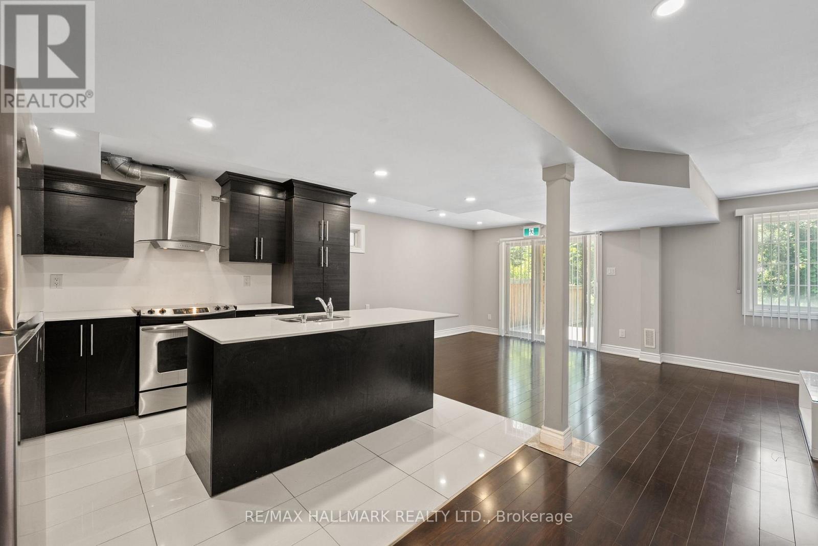 Photo 37 of 262 Elbern Markell Drive, Brampton ON