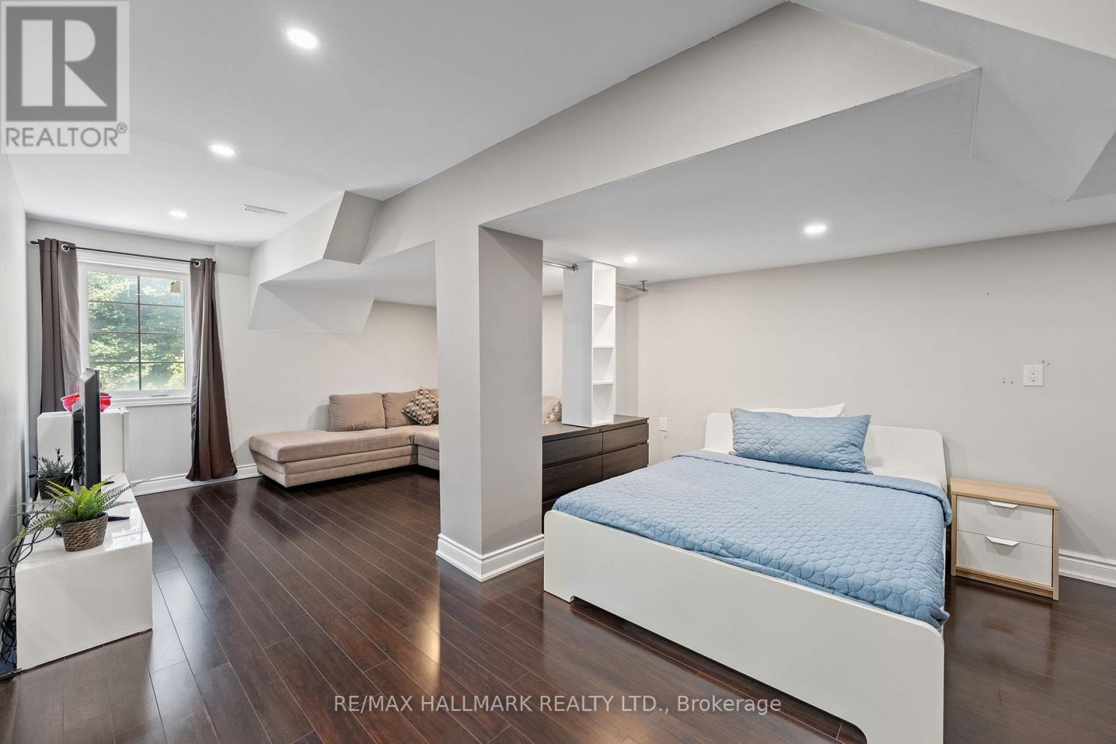 Photo 42 of 262 Elbern Markell Drive, Brampton ON