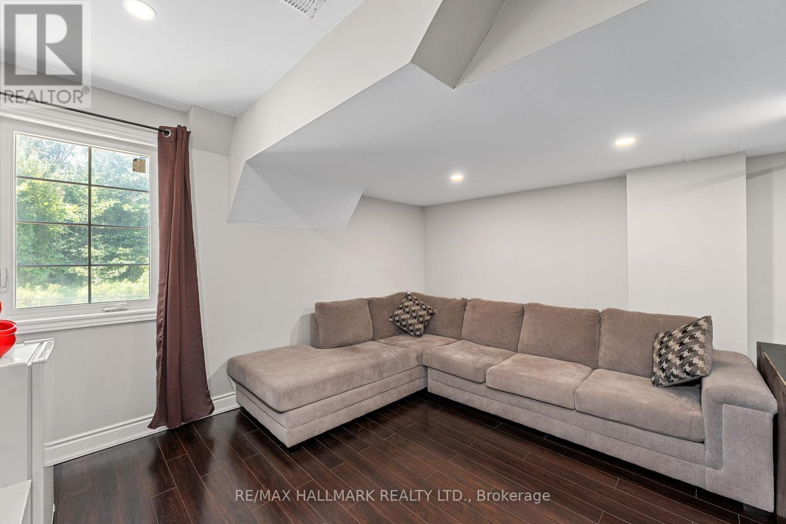 Photo 44 of 262 Elbern Markell Drive, Brampton ON