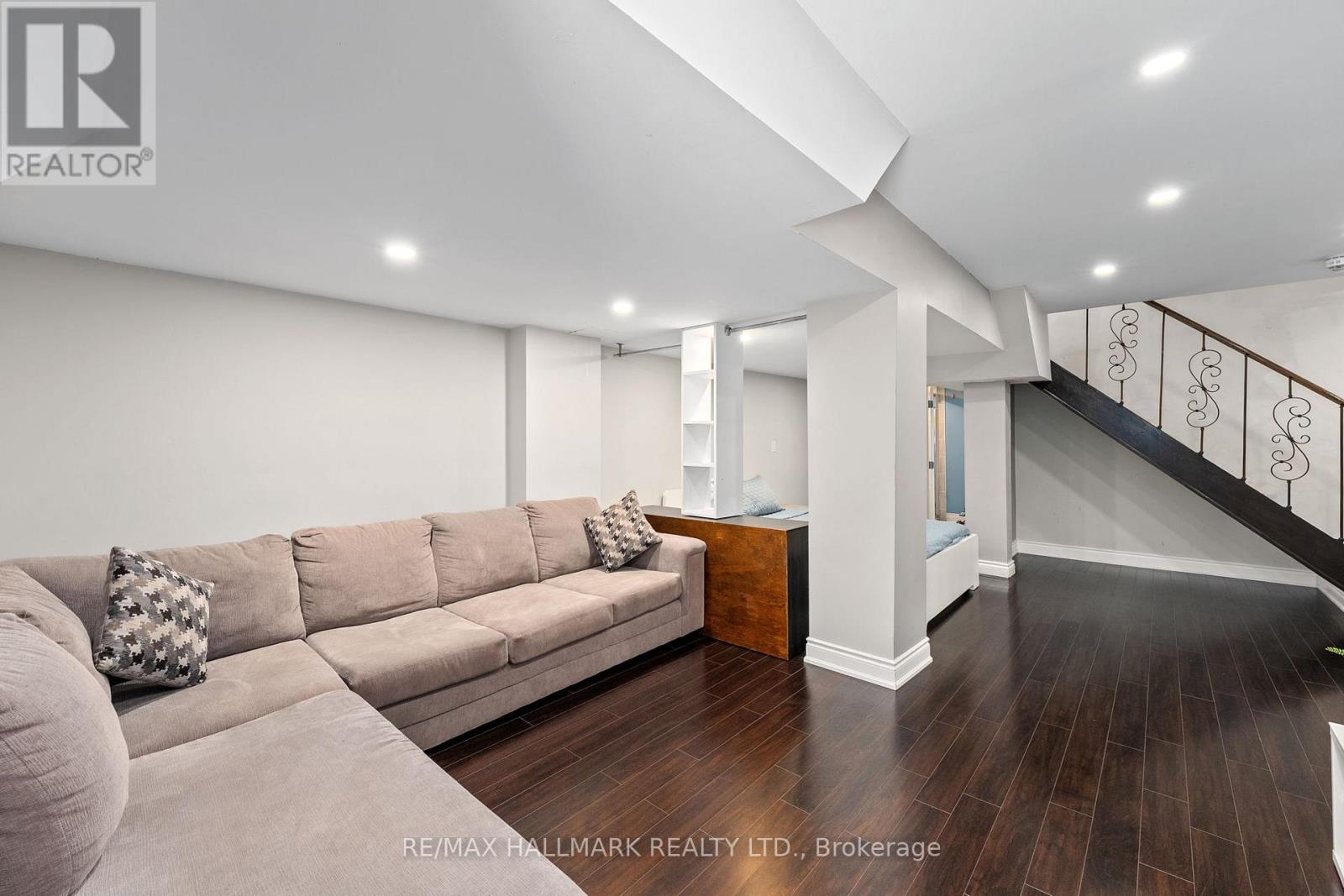 Photo 45 of 262 Elbern Markell Drive, Brampton ON