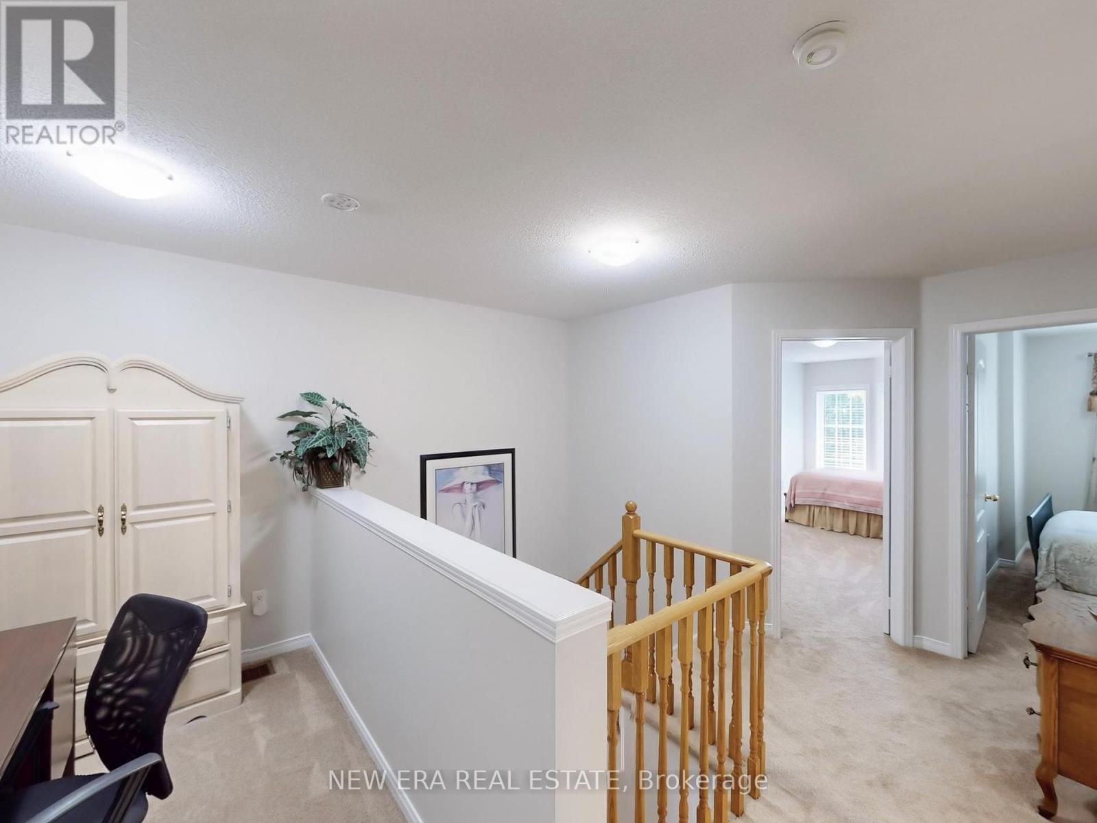 Photo 4 of 16 7360 Zinnia Place, Mississauga ON
