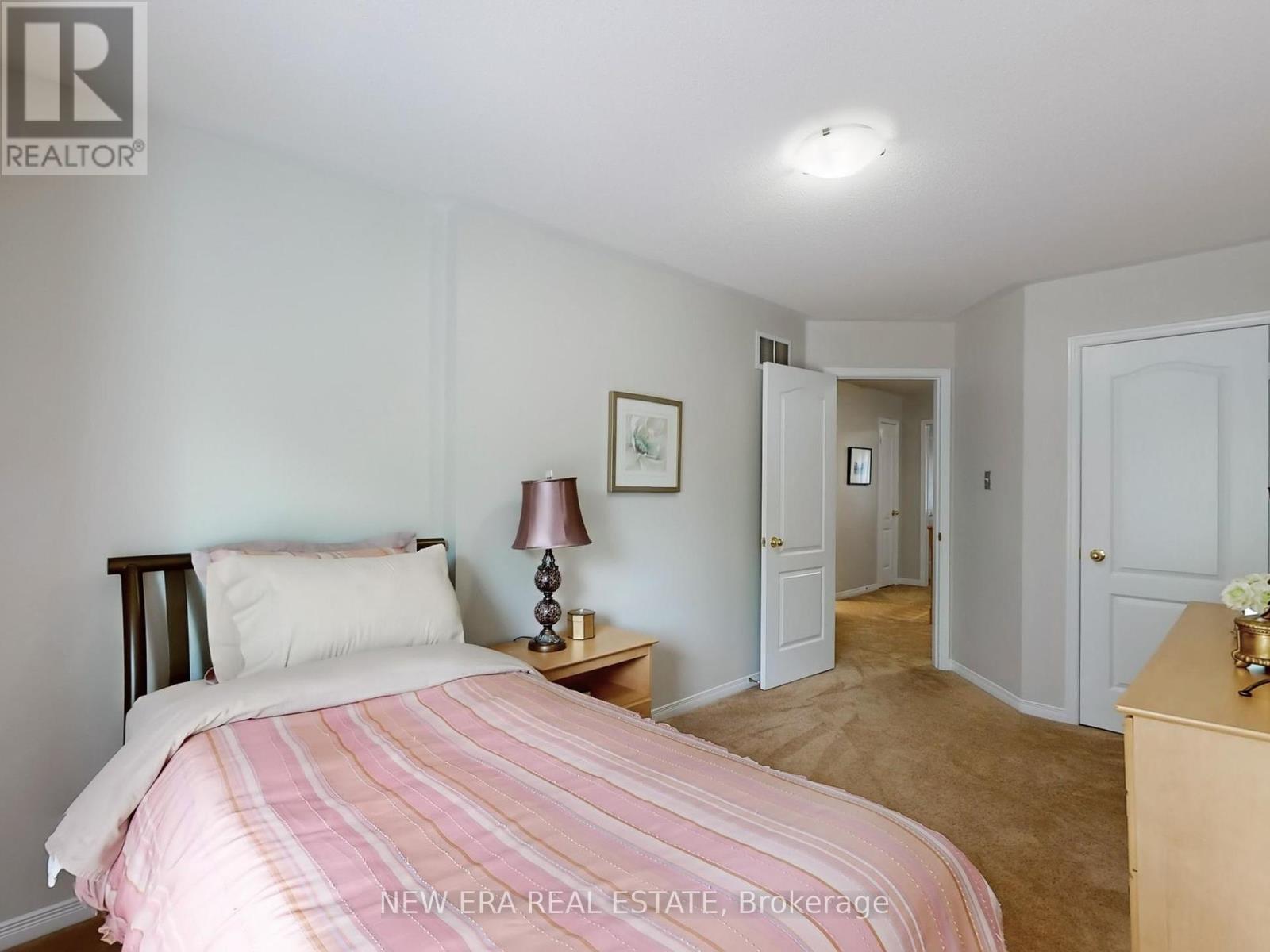 Photo 37 of 16 7360 Zinnia Place, Mississauga ON