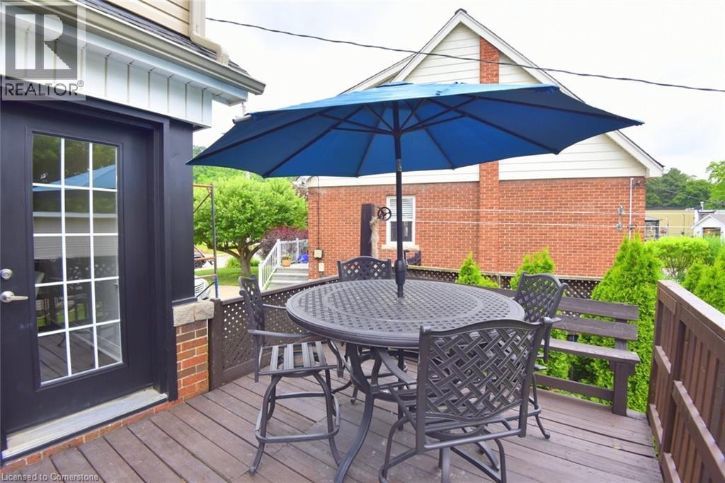Photo 39 of 45 Dunkirk Drive, Hamilton ON