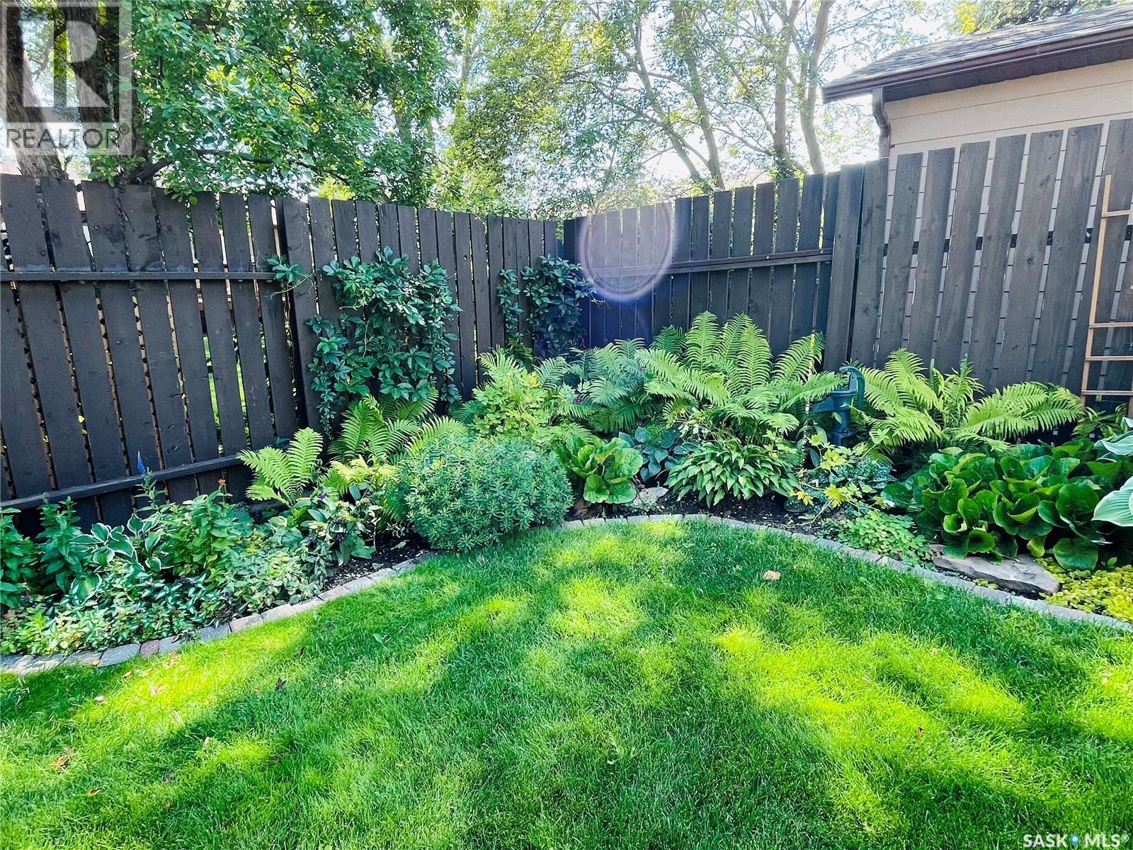 Photo 2 of 330 Cowie Crescent, Swift Current SK