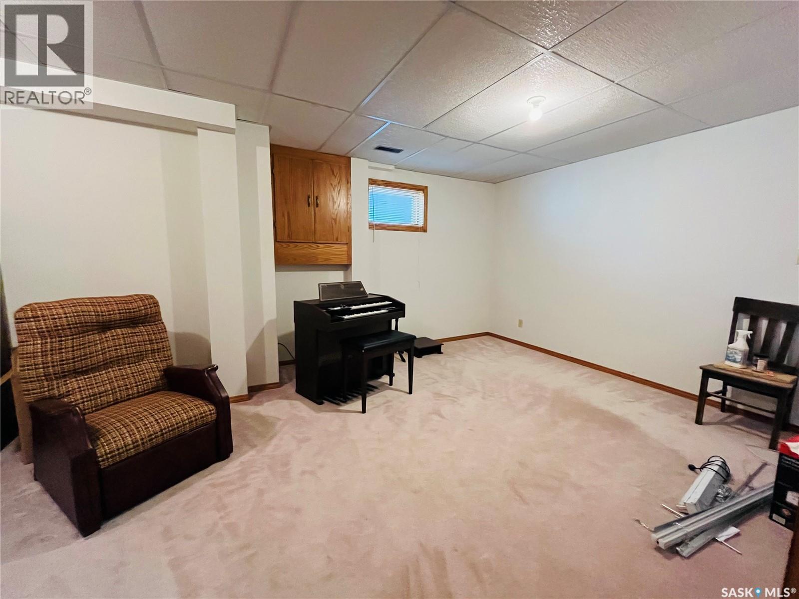 Photo 24 of 330 Cowie Crescent, Swift Current SK