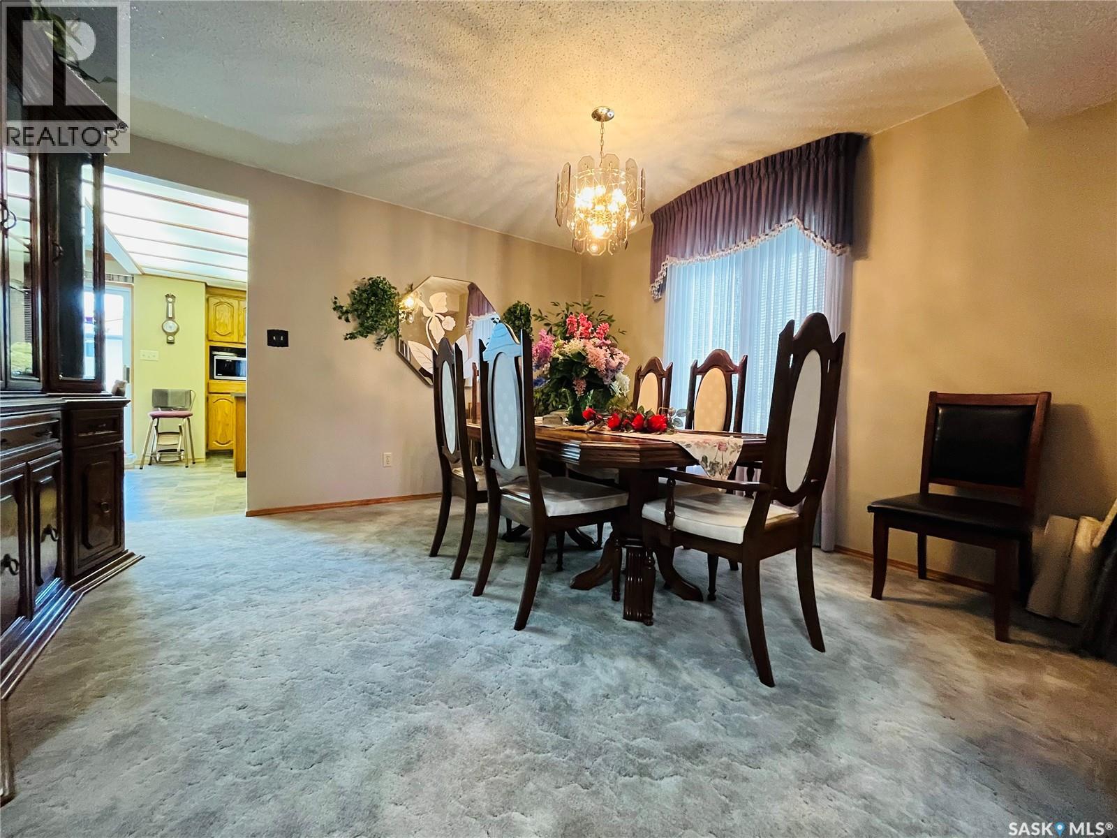 Photo 7 of 330 Cowie Crescent, Swift Current SK
