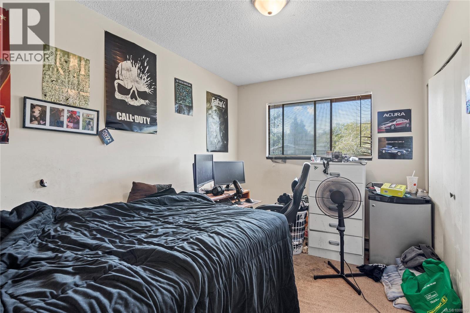Photo 23 of A 1060 St George Cres, Nanaimo BC
