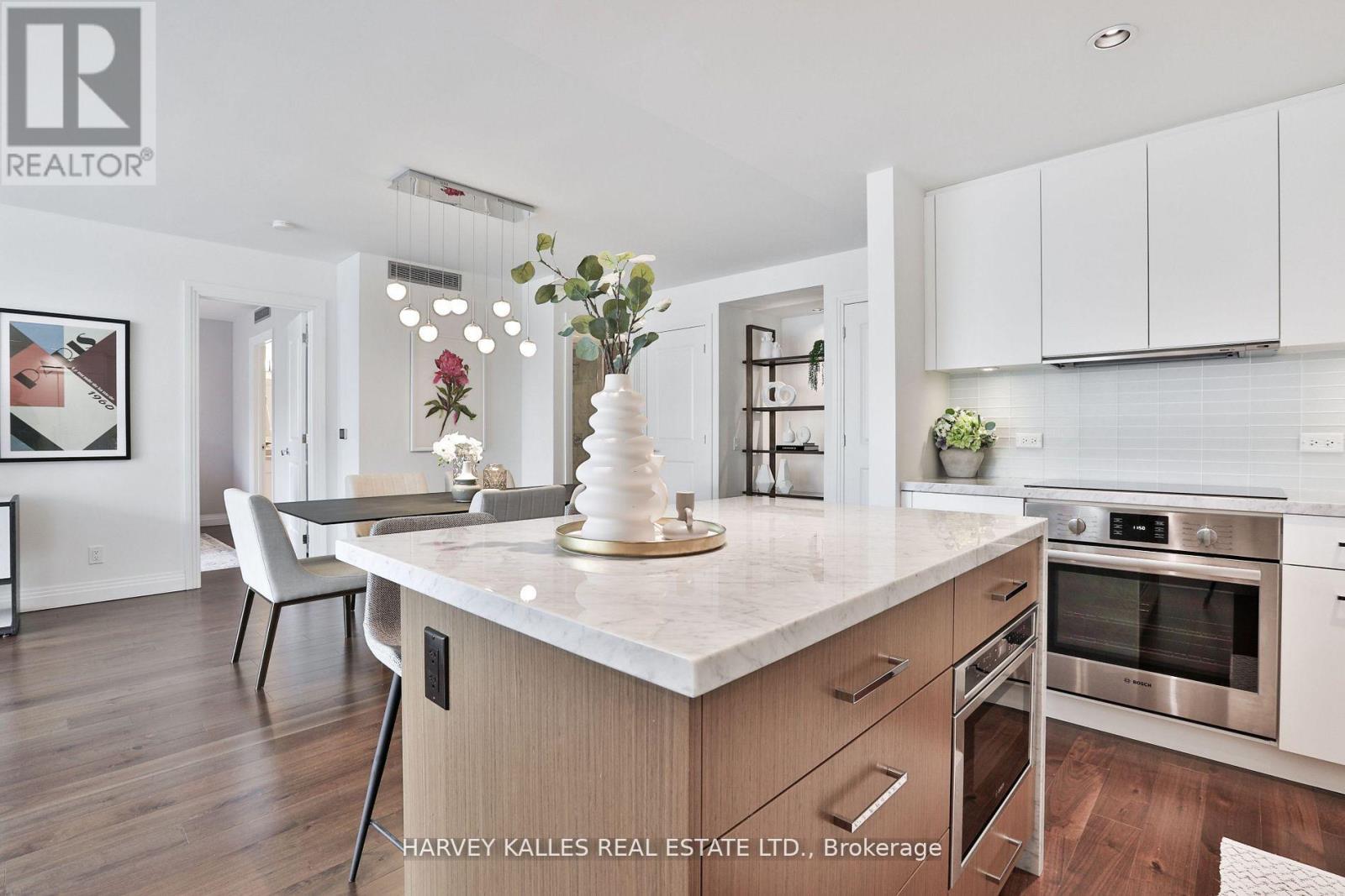 Photo 28 of 306 1 Benvenuto Place, Toronto ON