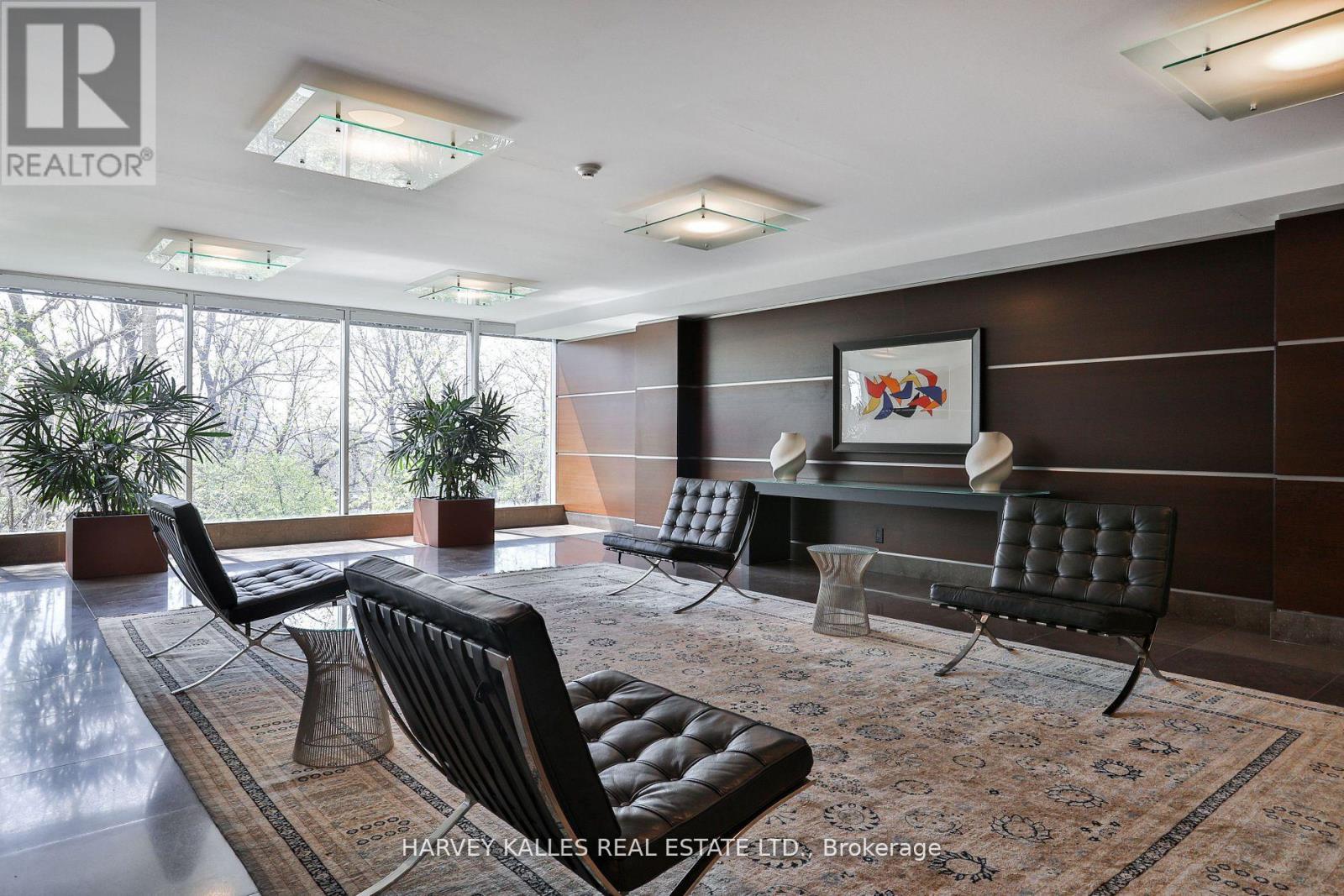Photo 29 of 306 1 Benvenuto Place, Toronto ON