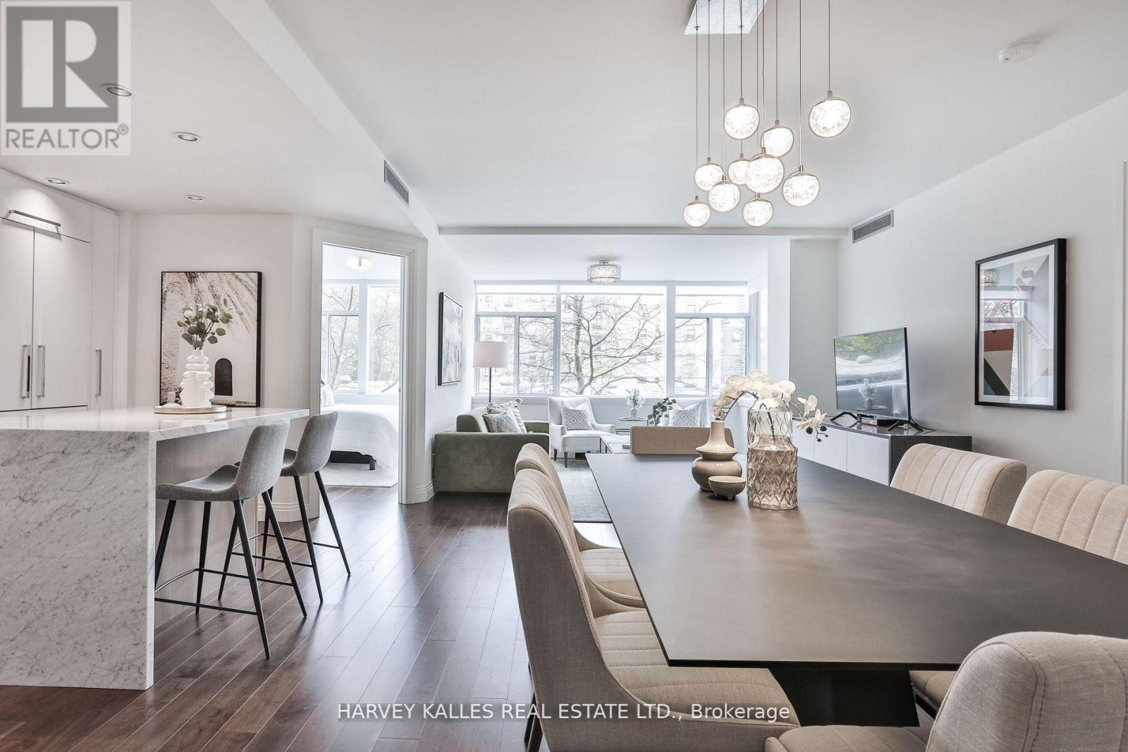 Photo 34 of 306 1 Benvenuto Place, Toronto ON