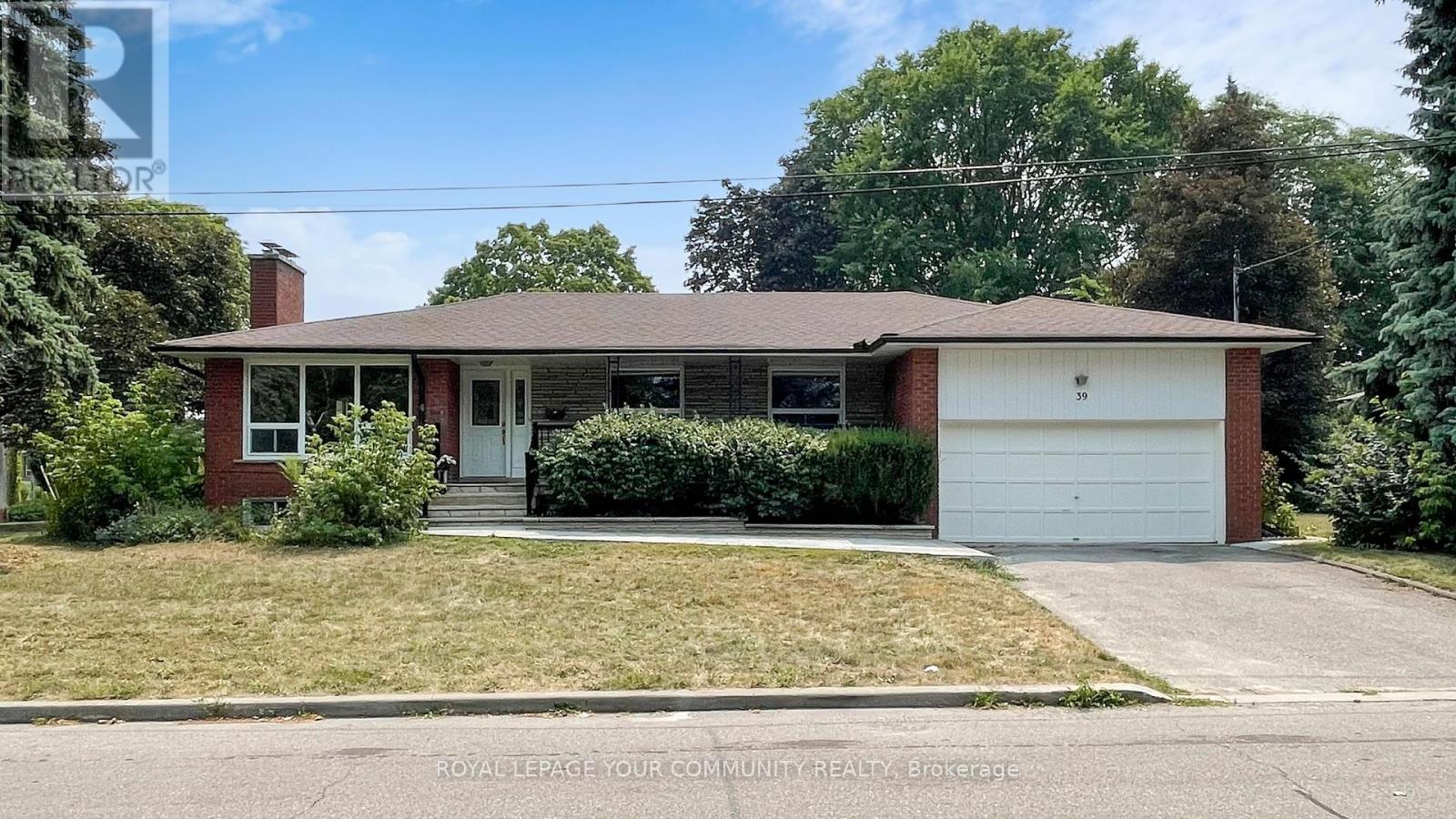 Photo 1 of 39 Silverview Drive, Toronto ON