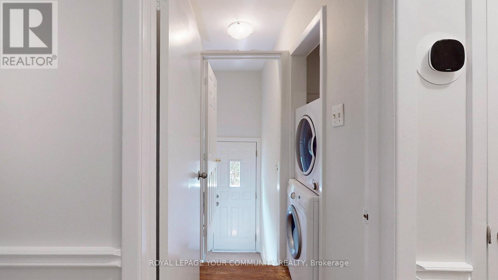 Photo 26 of 39 Silverview Drive, Toronto ON