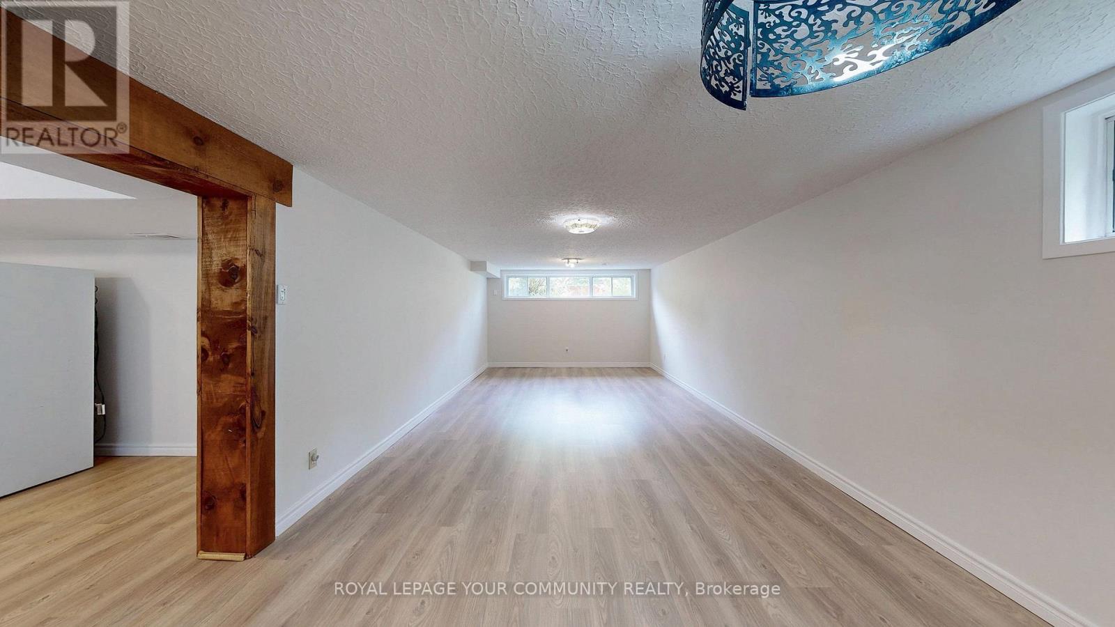 Photo 32 of 39 Silverview Drive, Toronto ON