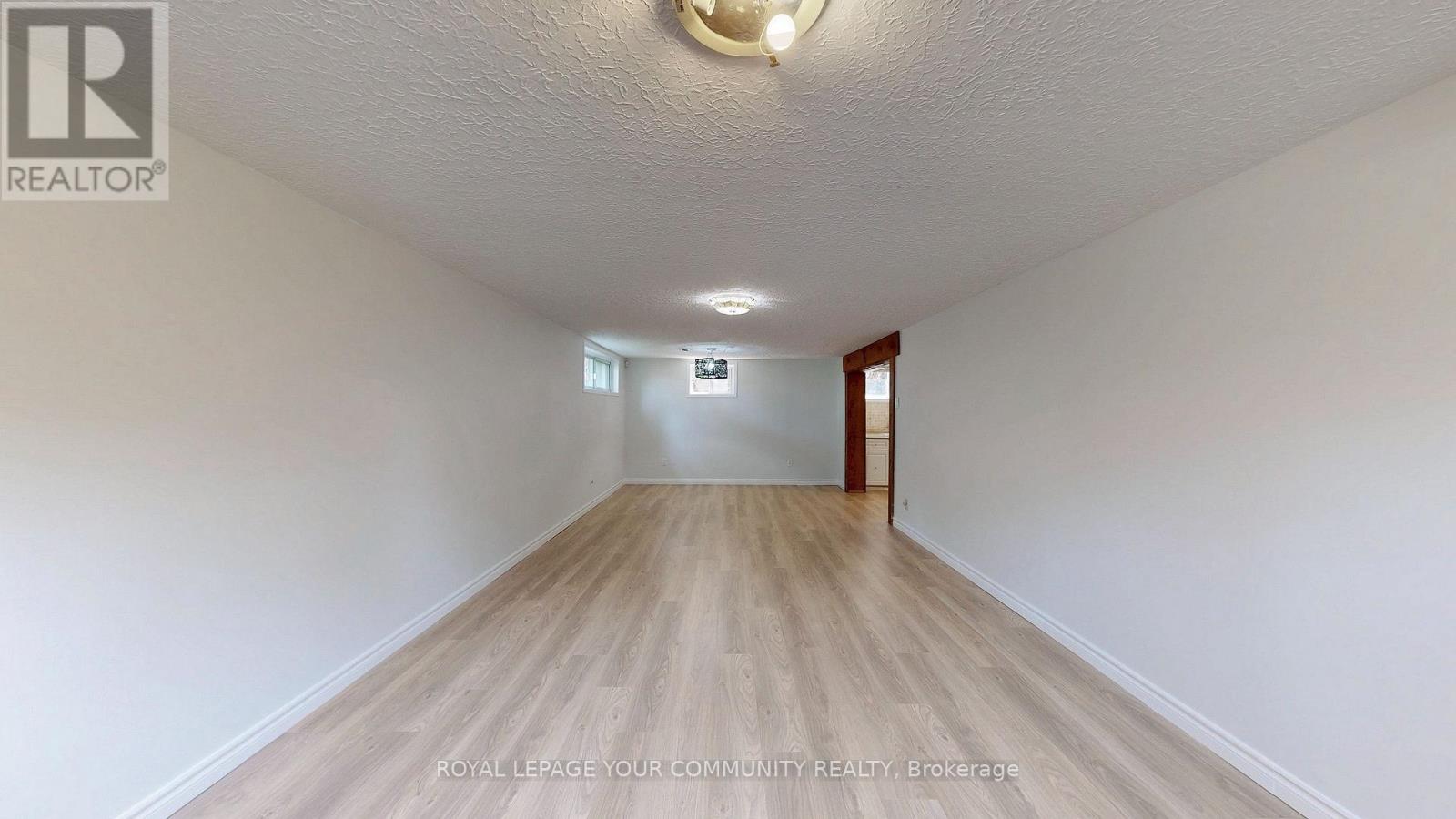 Photo 34 of 39 Silverview Drive, Toronto ON