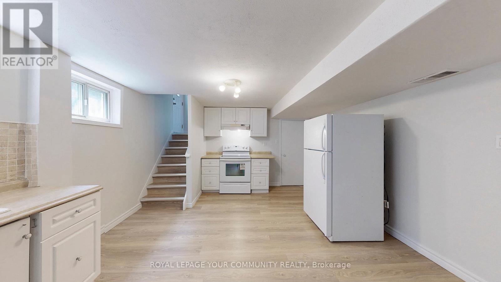 Photo 36 of 39 Silverview Drive, Toronto ON