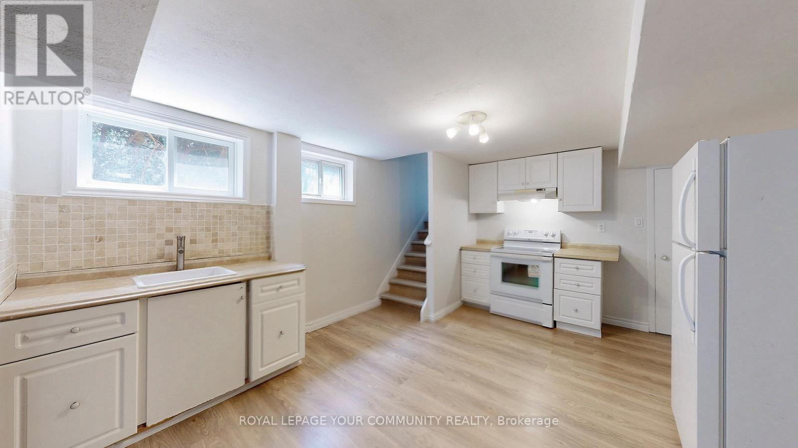 Photo 37 of 39 Silverview Drive, Toronto ON