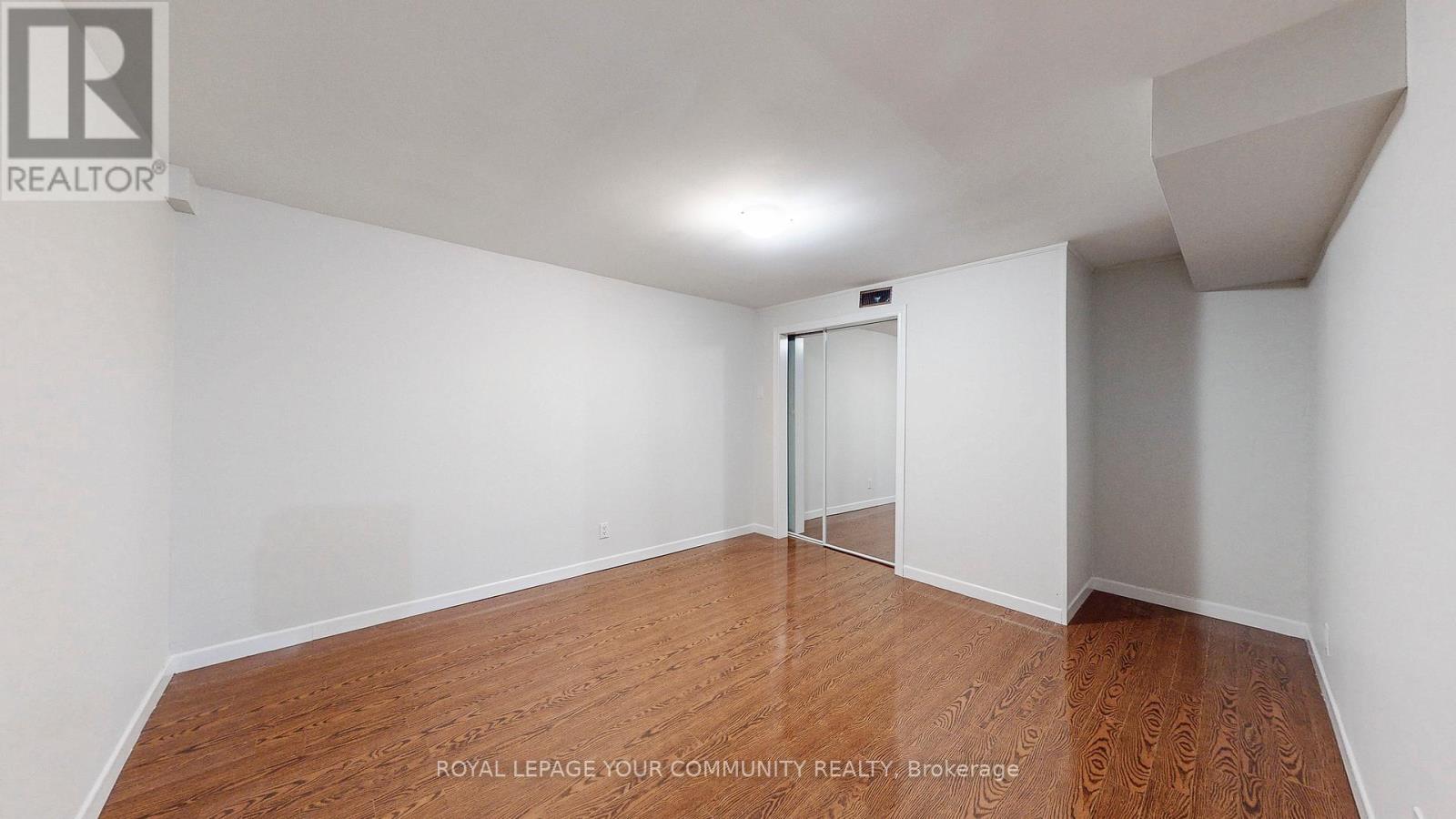 Photo 38 of 39 Silverview Drive, Toronto ON