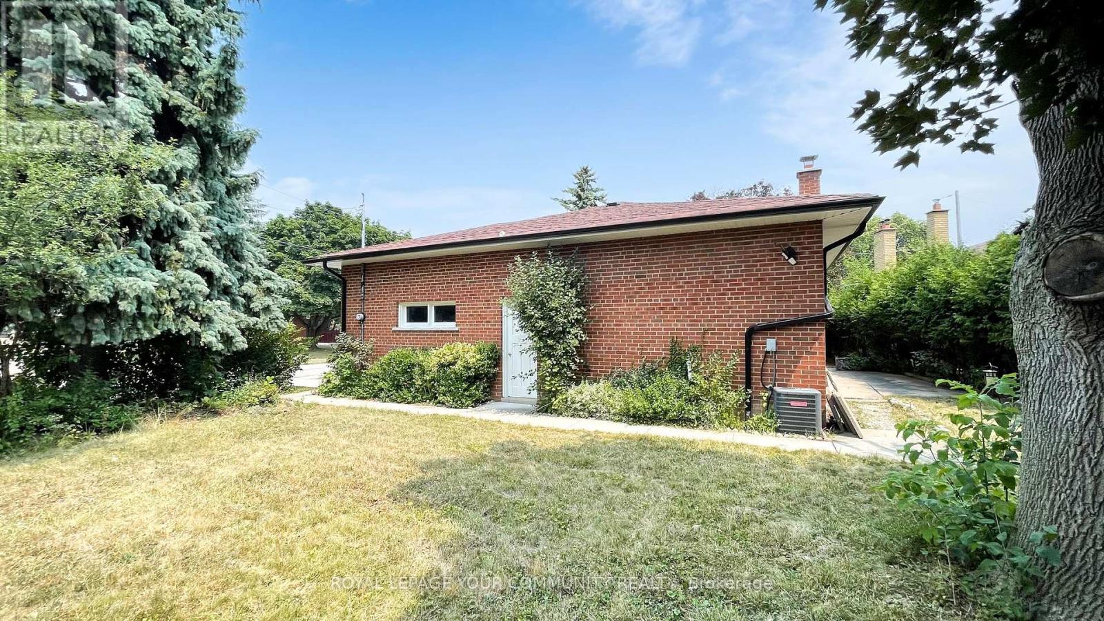Photo 45 of 39 Silverview Drive, Toronto ON