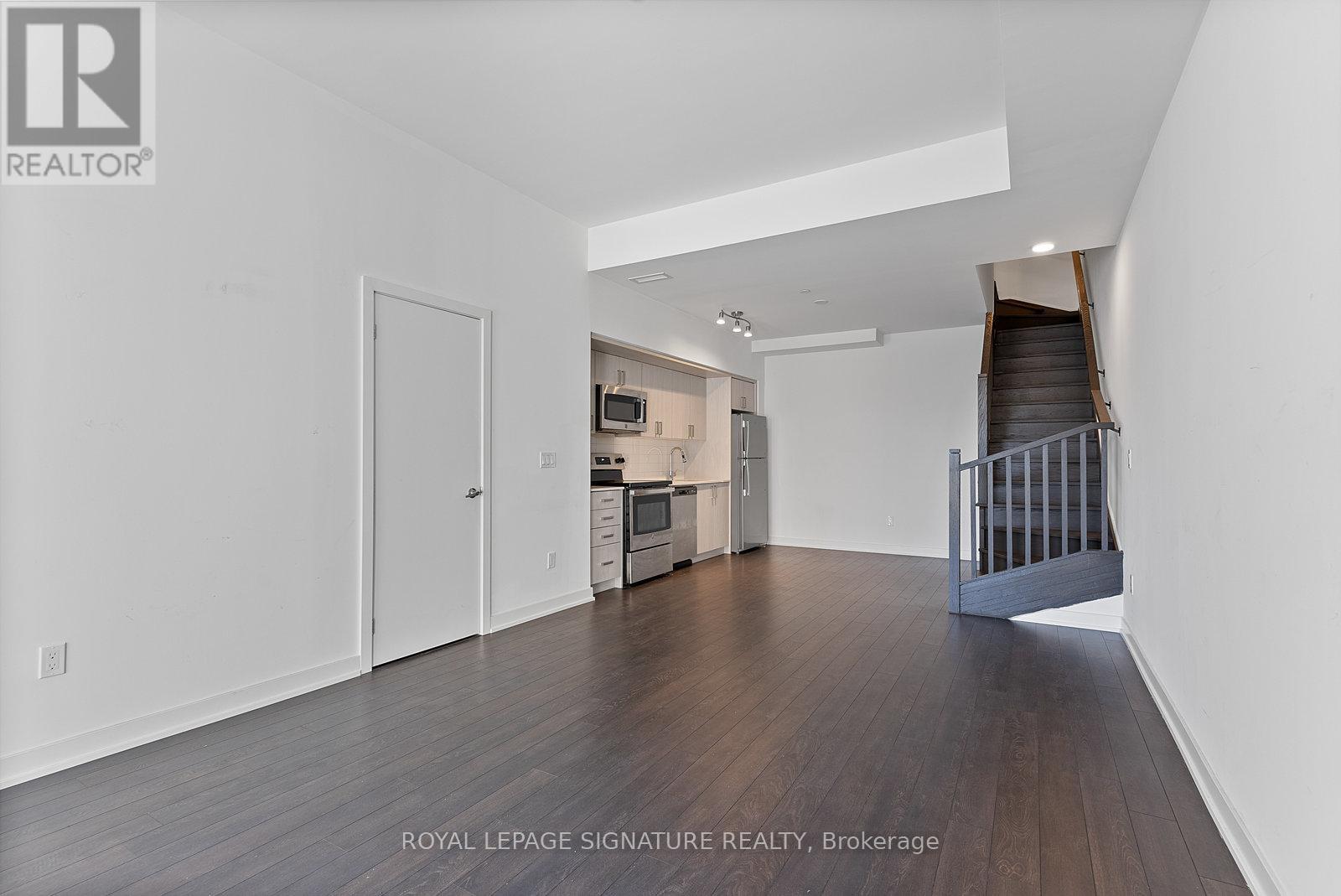 Photo 38 of 104 1 Cardiff Road, Toronto ON