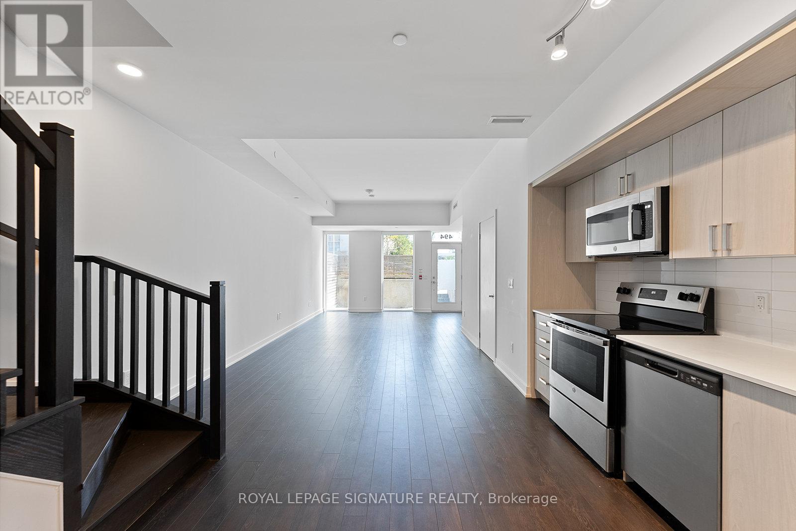 Photo 13 of 104 1 Cardiff Road, Toronto ON