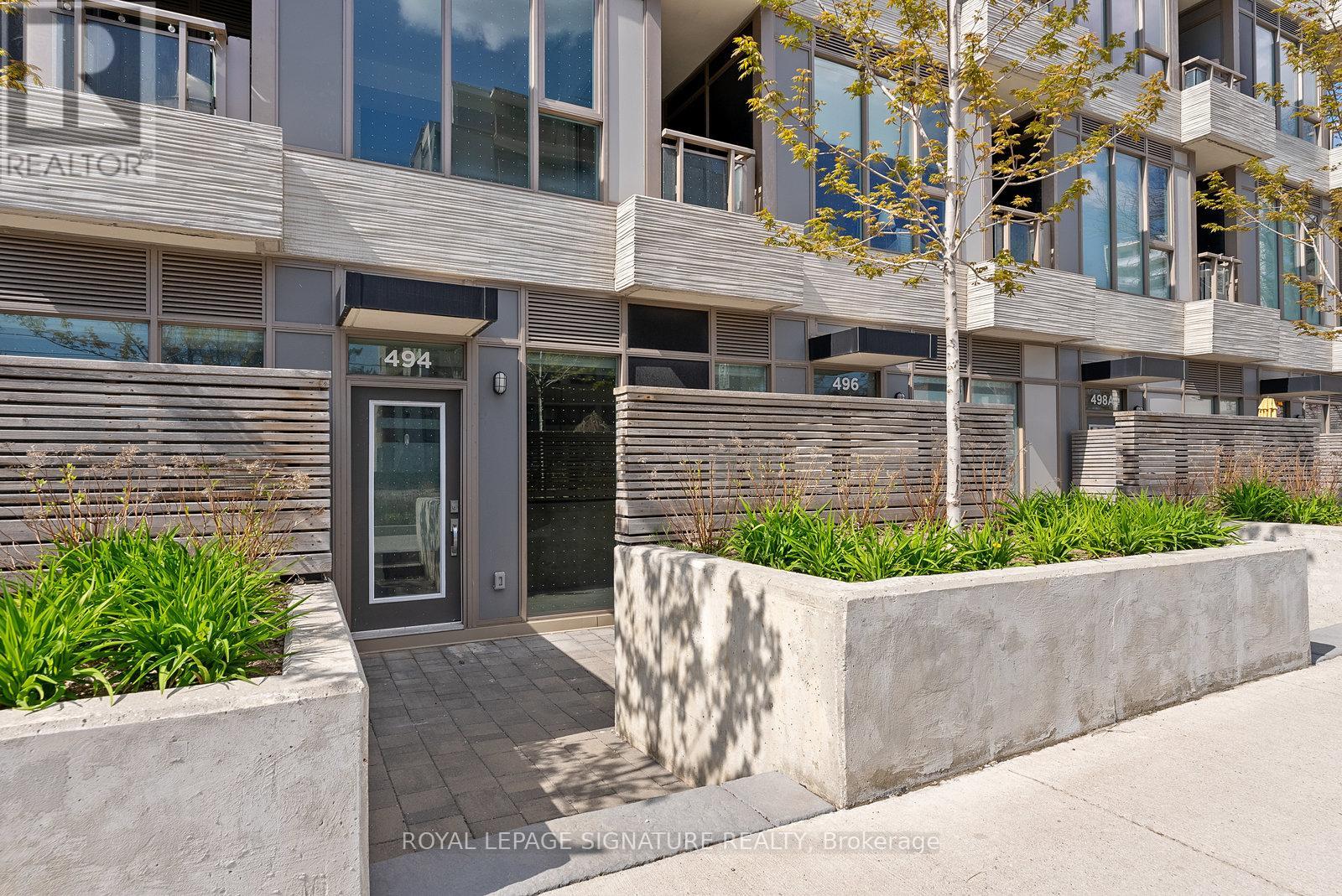 Photo 23 of 104 1 Cardiff Road, Toronto ON