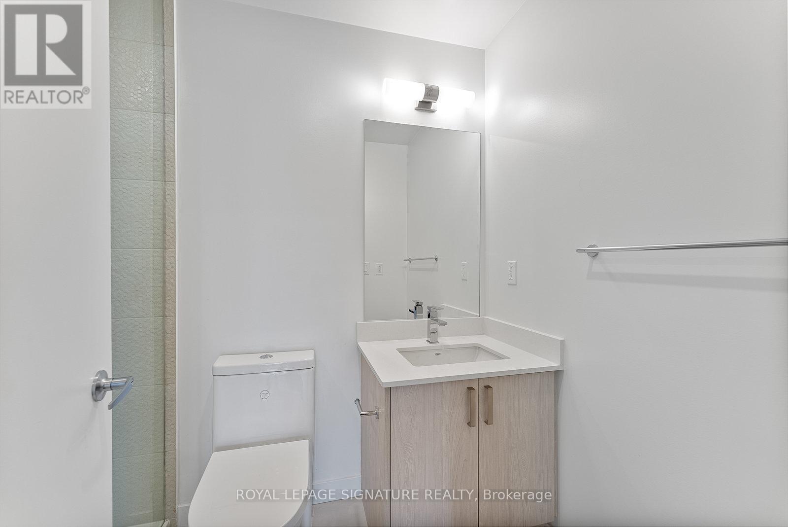 Photo 31 of 104 1 Cardiff Road, Toronto ON