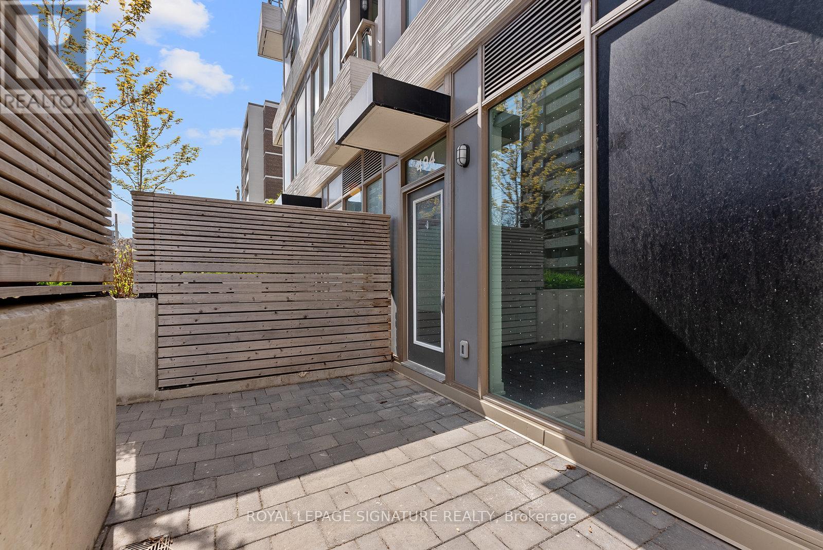 Photo 4 of 104 1 Cardiff Road, Toronto ON