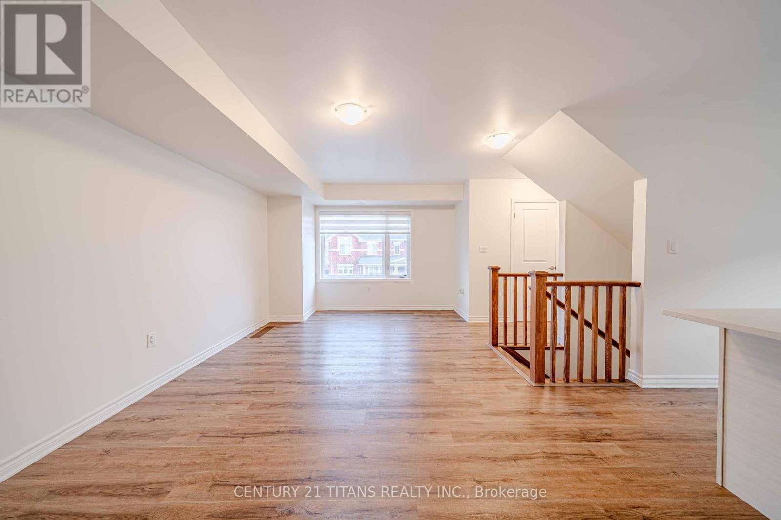 Photo 19 of 3321 Thunderbird Promenade, Pickering ON