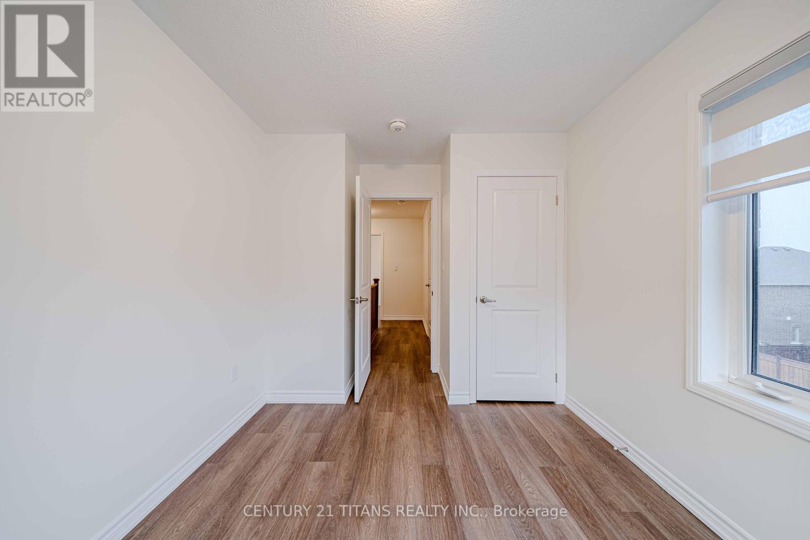 Photo 39 of 3321 Thunderbird Promenade, Pickering ON