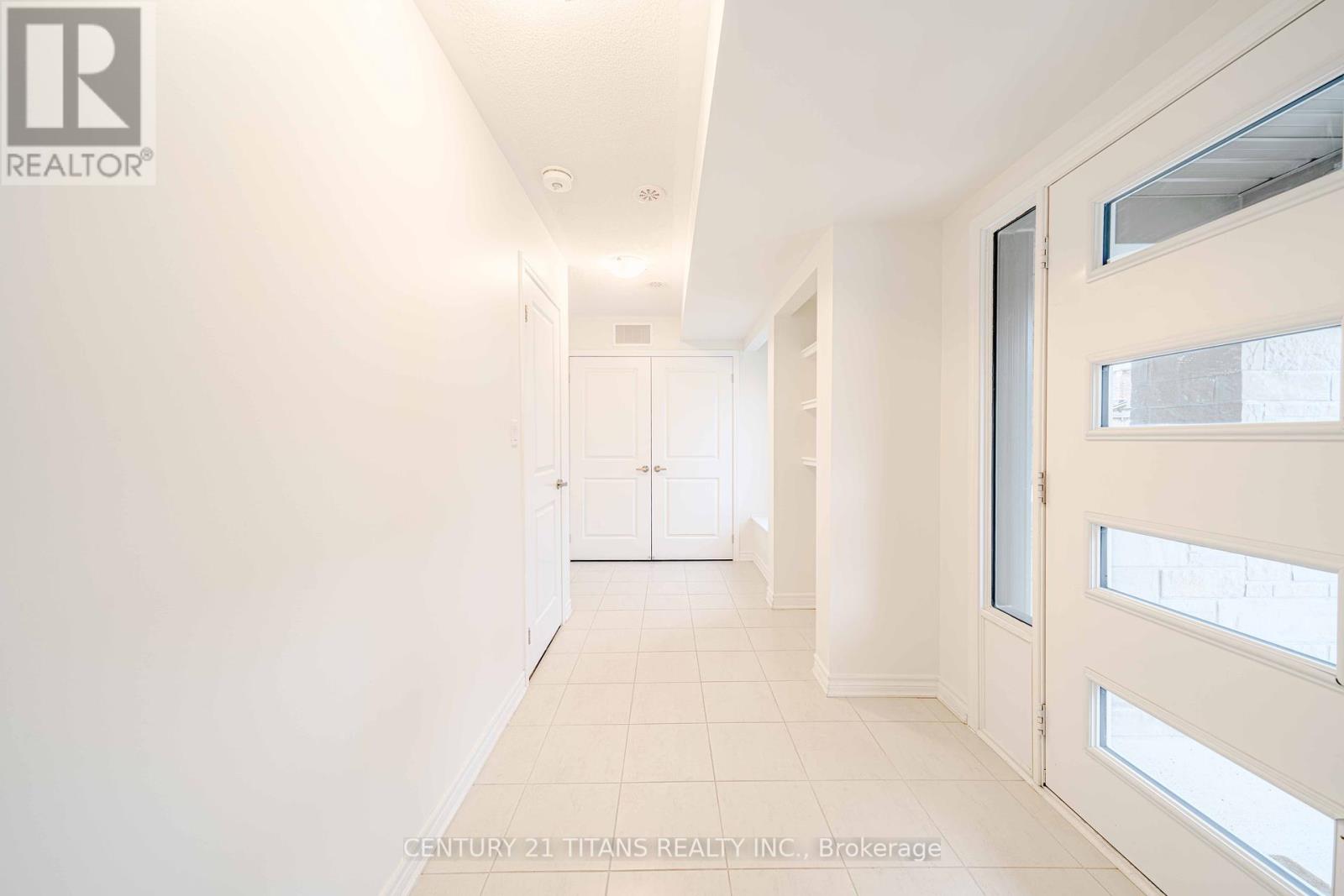 Photo 18 of 3321 Thunderbird Promenade, Pickering ON